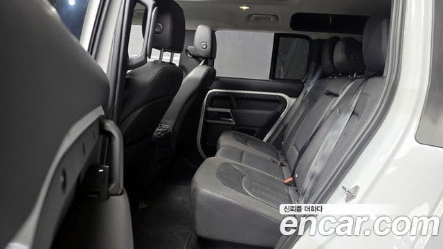 Land Rover Defender (L663) 110 D240 SE, 2020 13