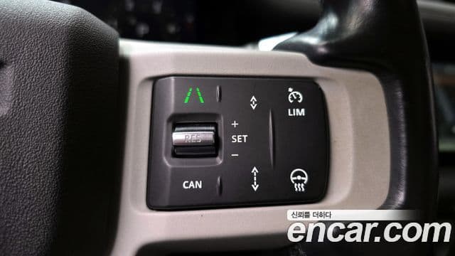 Land Rover Defender (L663) 110 D240 SE, 2020 17