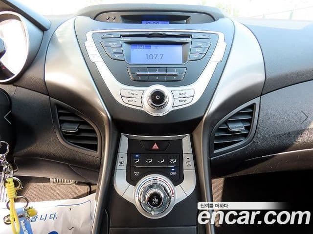 Hyundai Avante MD M16 GDI Deluxe, 2012 13