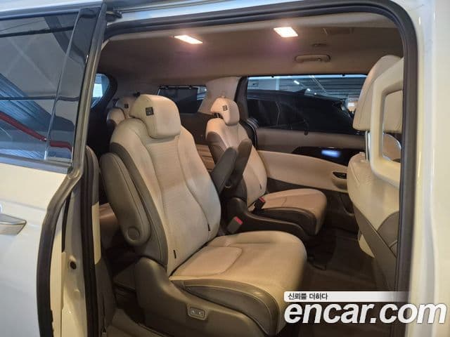 Kia Carnival 4세대 Signature, 2022 11