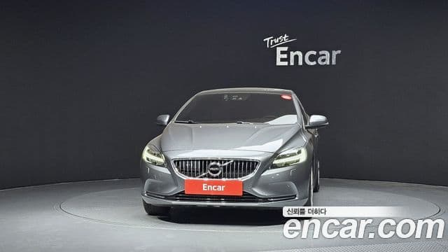 Volvo V40 2세대, 2018 3
