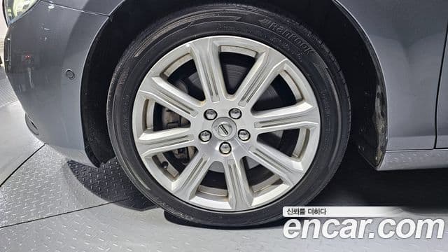 Volvo V40 2세대, 2018 все фото