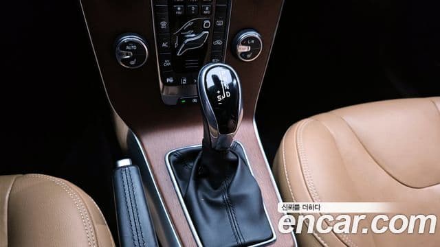 Volvo V40 2세대, 2018 9