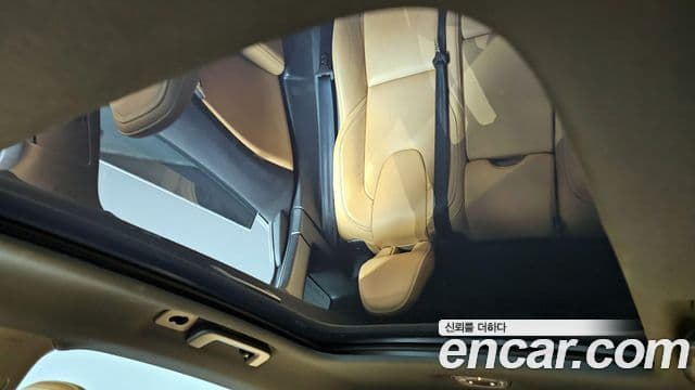 Volvo V40 2세대, 2018 16