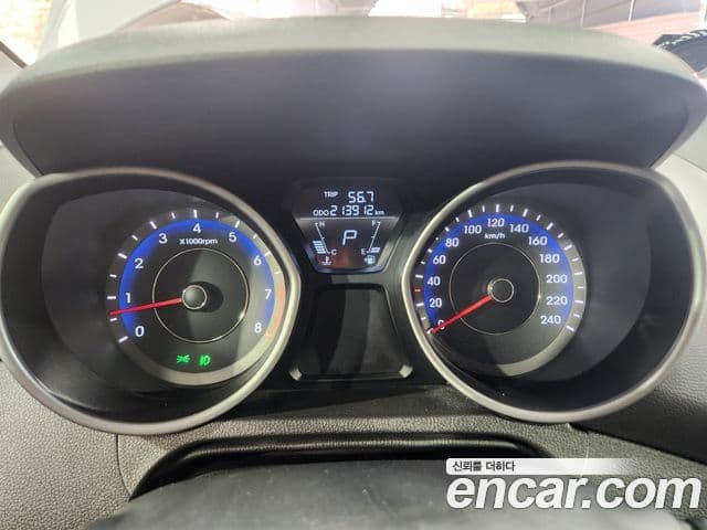 Hyundai Avante MD Luxury, 2012 10