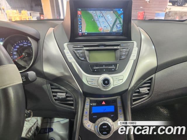 Hyundai Avante MD Luxury, 2012 11