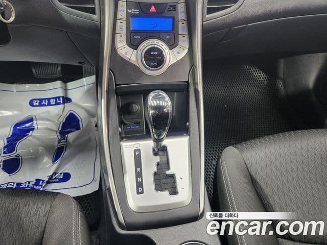 Hyundai Avante MD Luxury, 2012 13