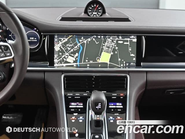 Porsche Panamera (971), 2019 14