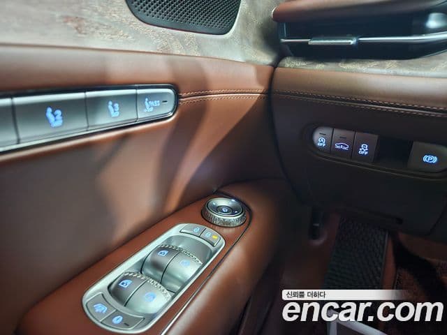 Genesis G90 (RS4) бензин 3.5 турбо AWD, 2022 12