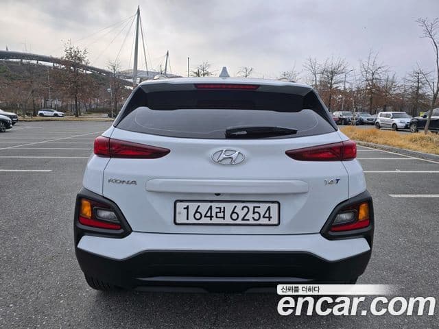 Hyundai Kona Premium, 2020 4