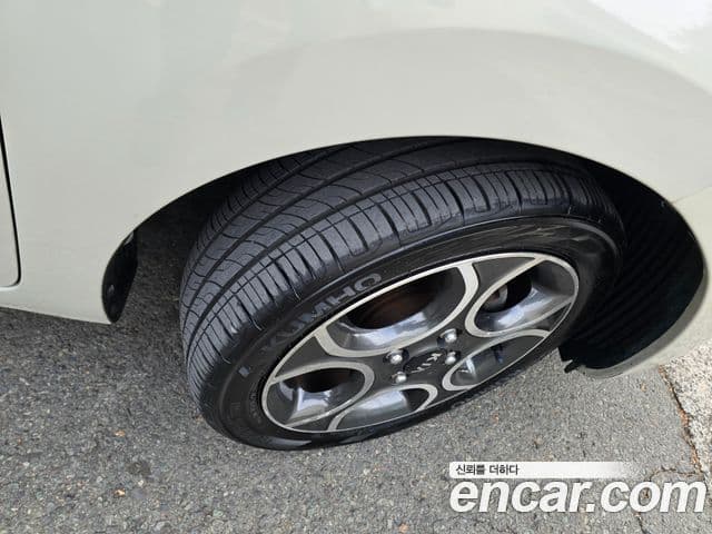 Kia All New Morning Luxury, 2013 19