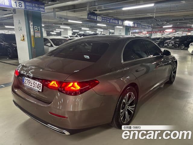 Mercedes-Benz E-класс W214 Avantgarde, 2025 4