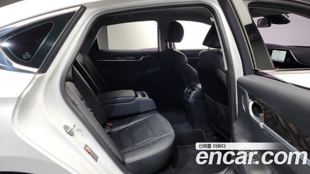 Hyundai Grandeur IG Premium, 2019 12