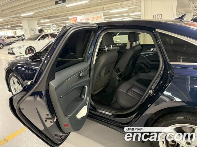 Audi A6 (C8) Premium, 2020 10