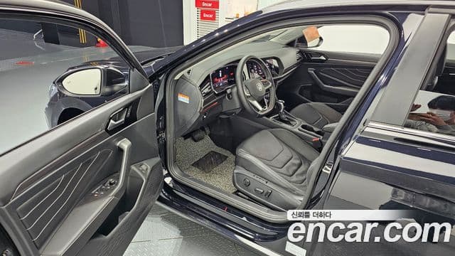 Volkswagen Jetta 7세대 Premium, 2024 11