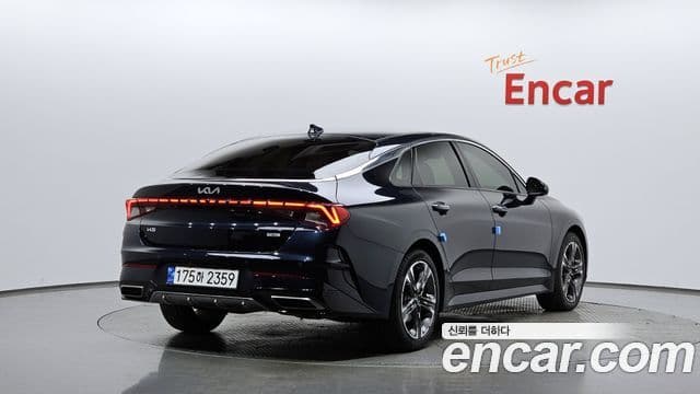 Kia K5 гибрид 3세대 Signature, 2023 2