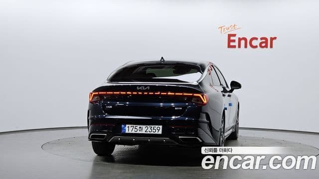 Kia K5 гибрид 3세대 Signature, 2023 4