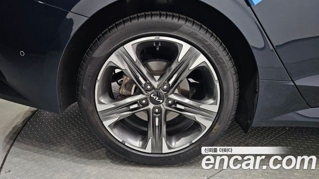 Kia K5 гибрид 3세대 Signature, 2023 все фото