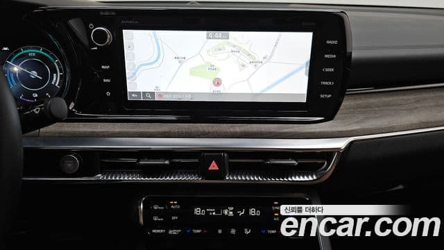 Kia K5 гибрид 3세대 Signature, 2023 14