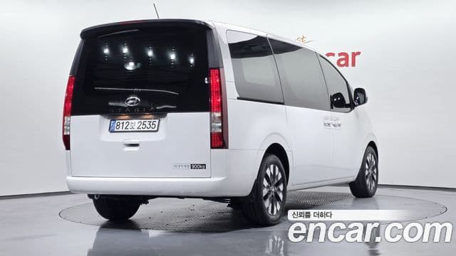 Hyundai Staria Modern, 2023 2