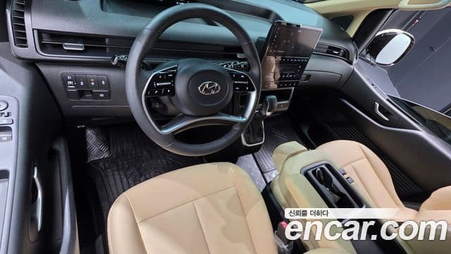Hyundai Staria Modern, 2023 7