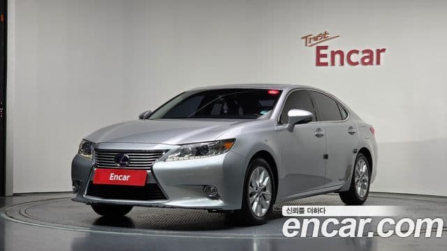 Lexus New ES300h XV60, 2013 1