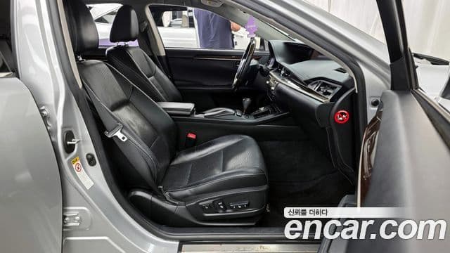 Lexus New ES300h XV60, 2013 11