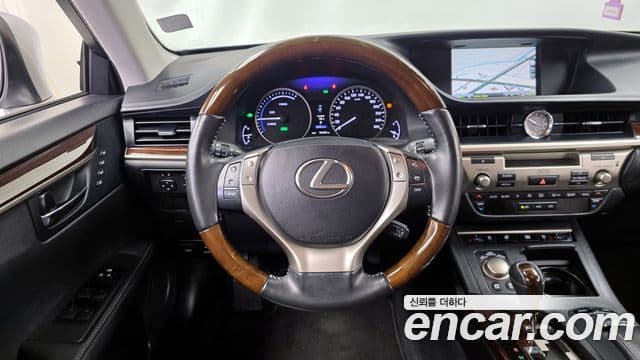 Lexus New ES300h XV60, 2013 13