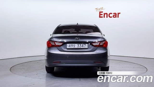 Hyundai YF Sonata Prime, 2011 4