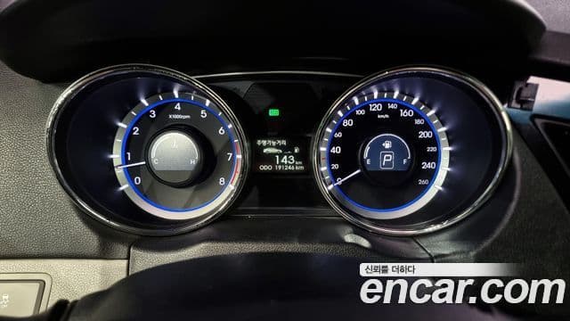 Hyundai YF Sonata Prime, 2011 8