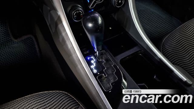 Hyundai YF Sonata Prime, 2011 9