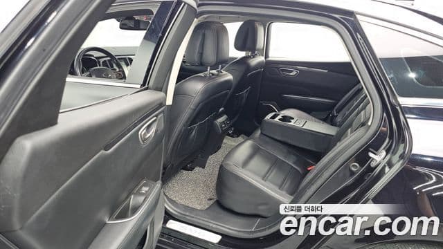 Renault Korea(Samsung) SM6 2.0 LPe LE (для людей с инвалидностью), 2019 13