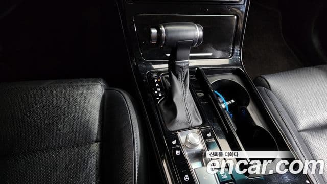 Kia K7 Premier 3.0 LPI Trendy(арендный автомобиль), 2020 9