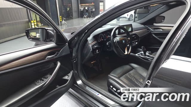BMW 5시리즈 (G30) 530i xDrive M Sport Plus, 2018 10