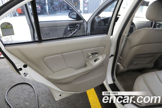 Hyundai New Avante XD топовая версия, 2003 8