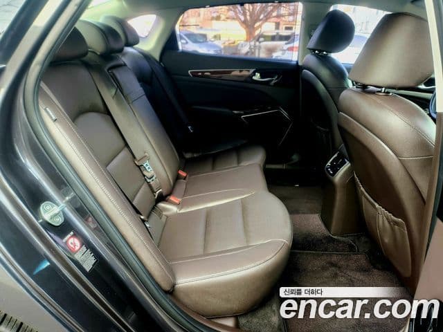 Kia All New K7 Noblesse, 2016 10