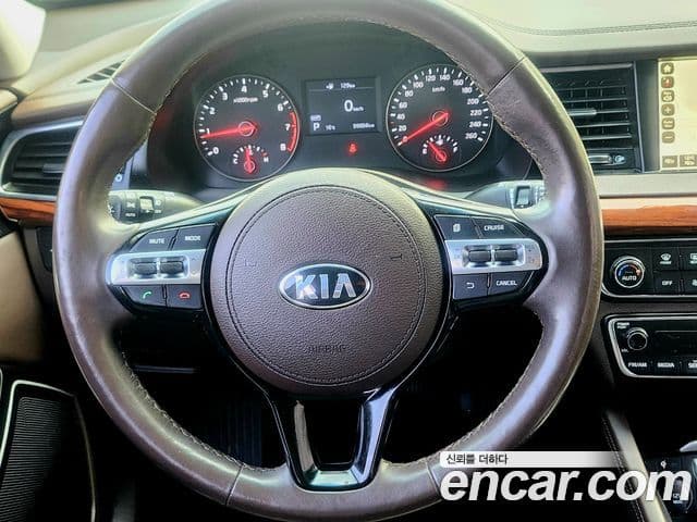 Kia All New K7 Noblesse, 2016 12