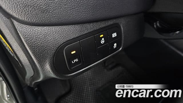 Kia All New Carens Prestige, 2014 16