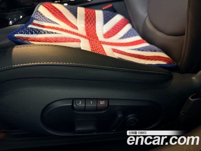 Mini Cooper 클럽맨 2세대, 2020 19