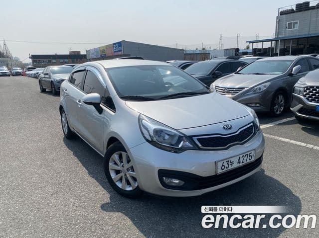 Kia All New Pride Luxury, 2014 1