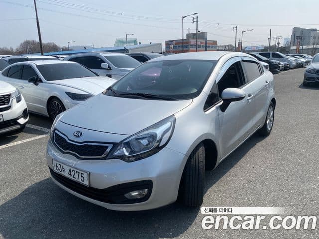 Kia All New Pride Luxury, 2014 2