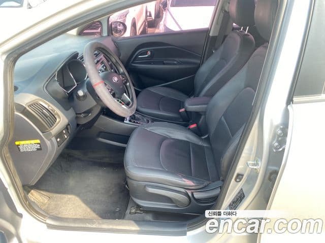 Kia All New Pride Luxury, 2014 13