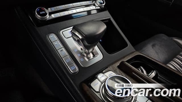 Genesis G90 Premium Luxury, 2019 9