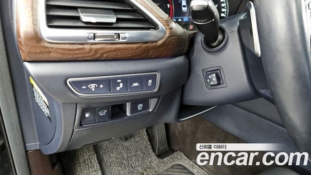 Genesis G90 Premium Luxury, 2019 16