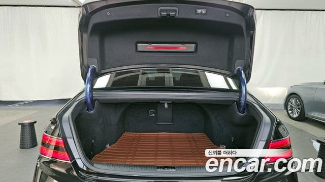 Genesis G90 Premium Luxury, 2019 20