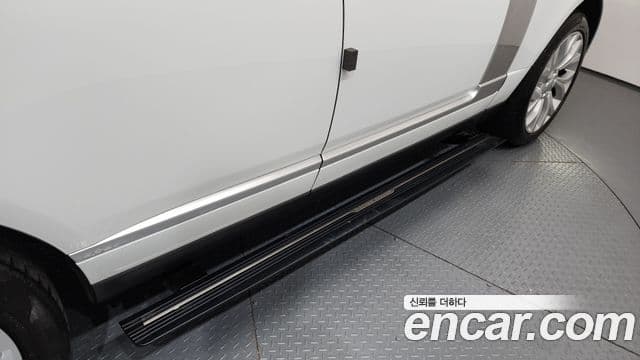 Land Rover Range Rover 4세대 4.4 SDV8 Vogue SE дизель, 2015 19