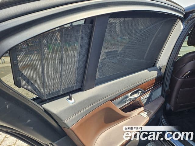 BMW 7시리즈 (G11) 750Li xDrive, 2016 10
