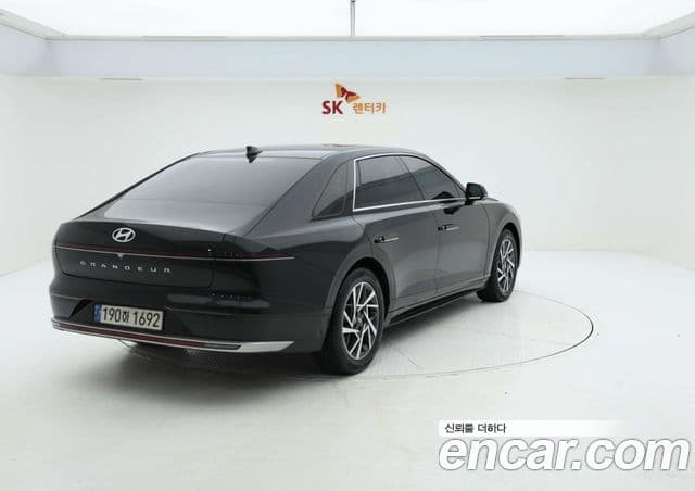 Hyundai Grandeur гибрид (GN7) Exclusive, 2023 3