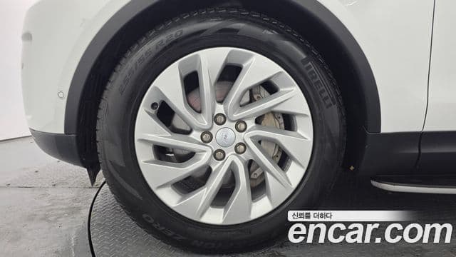 Land Rover Discovery 5 D250 S, 2024 9