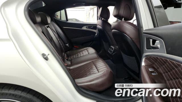 Genesis The / новый New G70, 2021 12